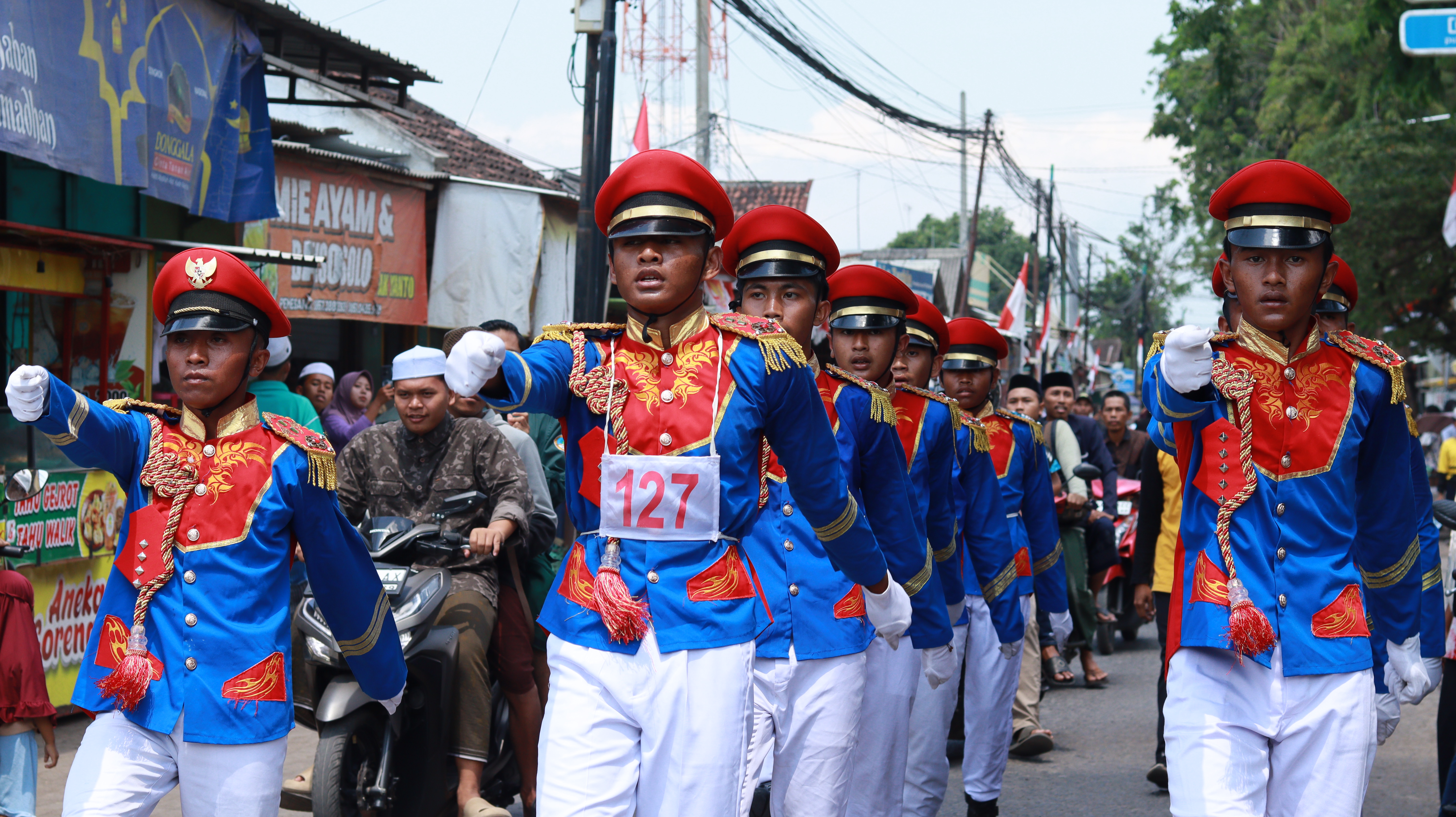 MA Zaha 1 Genggong Raih Juara 3 Lomba Gerak Jalan HUT RI ke-80 Kecamatan Pajarakan